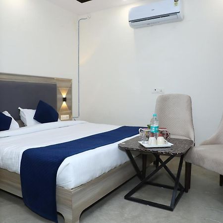 Lyf Corporate Suites - Noida Sector 19 Exteriér fotografie