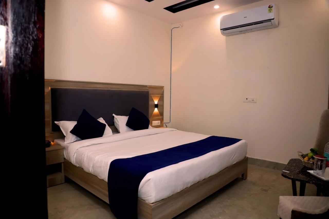 Lyf Corporate Suites - Noida Sector 19 Exteriér fotografie